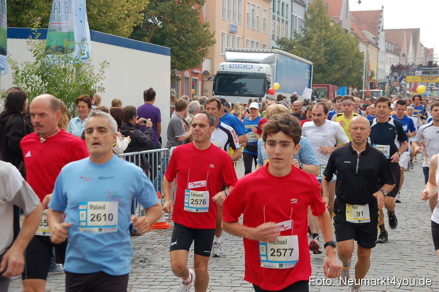 0024 Stadtlauf Neumarkt Unterer Markt 200909